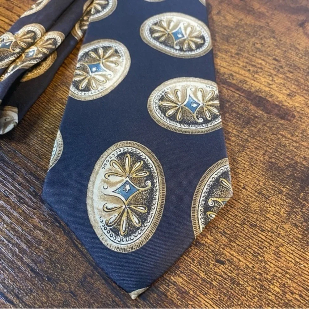Vintage Christian Dior 100% Silk‎ Navy Gold Medallion Tie NEW 58.5”